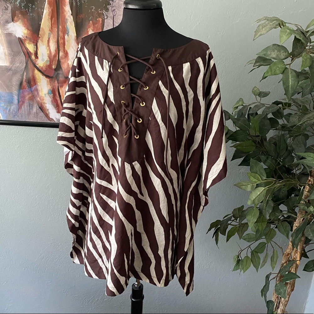 💛 Michael Michael Kors Animal-Print Lace-Up